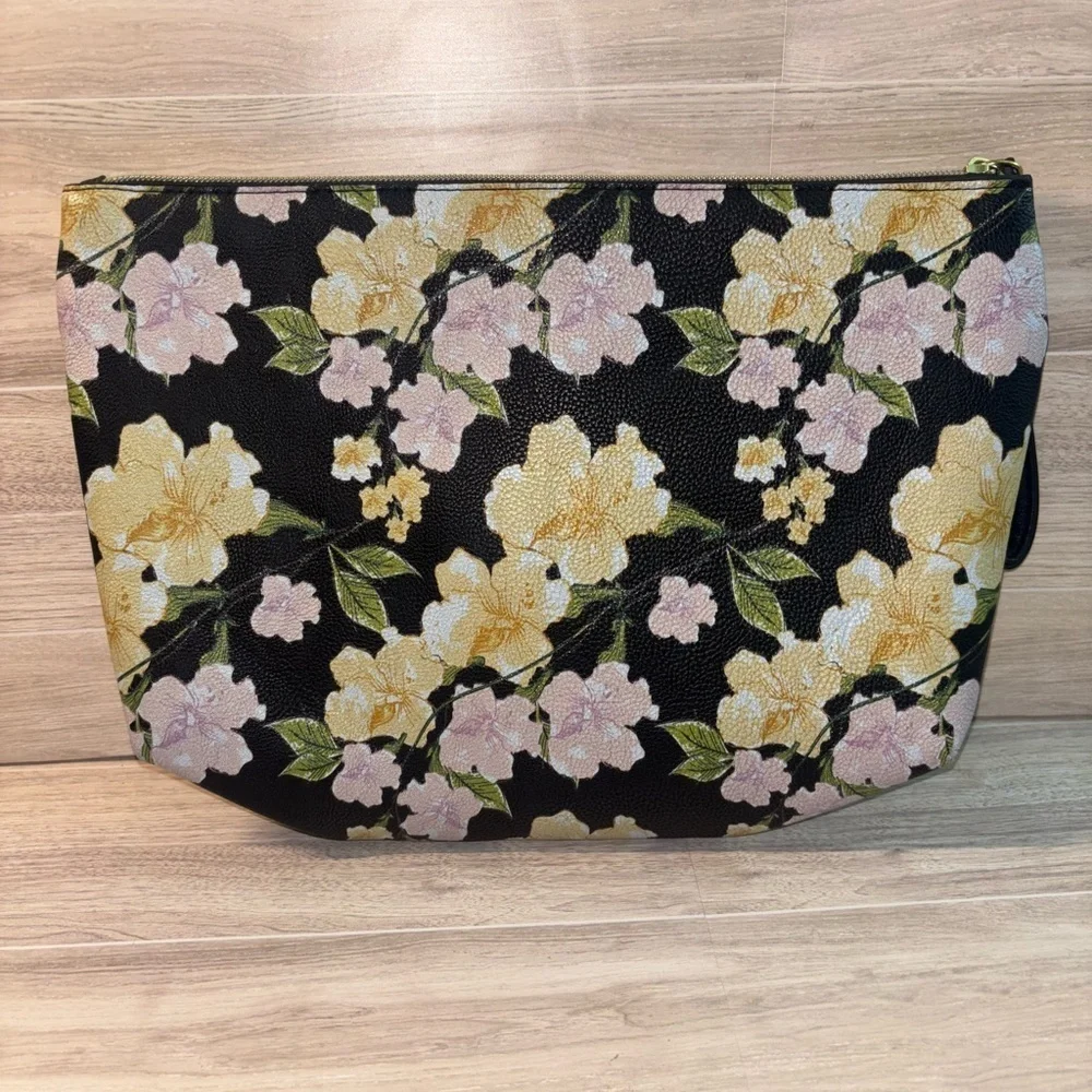 Steve Madden Floral Wristlet Bag